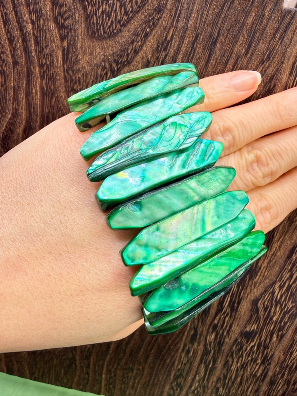 Vintage Green Abalone Shell Dyed Stretch Bracelet / Soft Wide Cuff